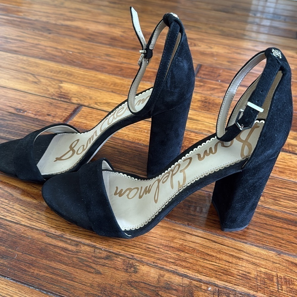 SAM EDELMAN - Black Suede Yaro Block Heel Sandal, size 9 - Picture 3 of 7